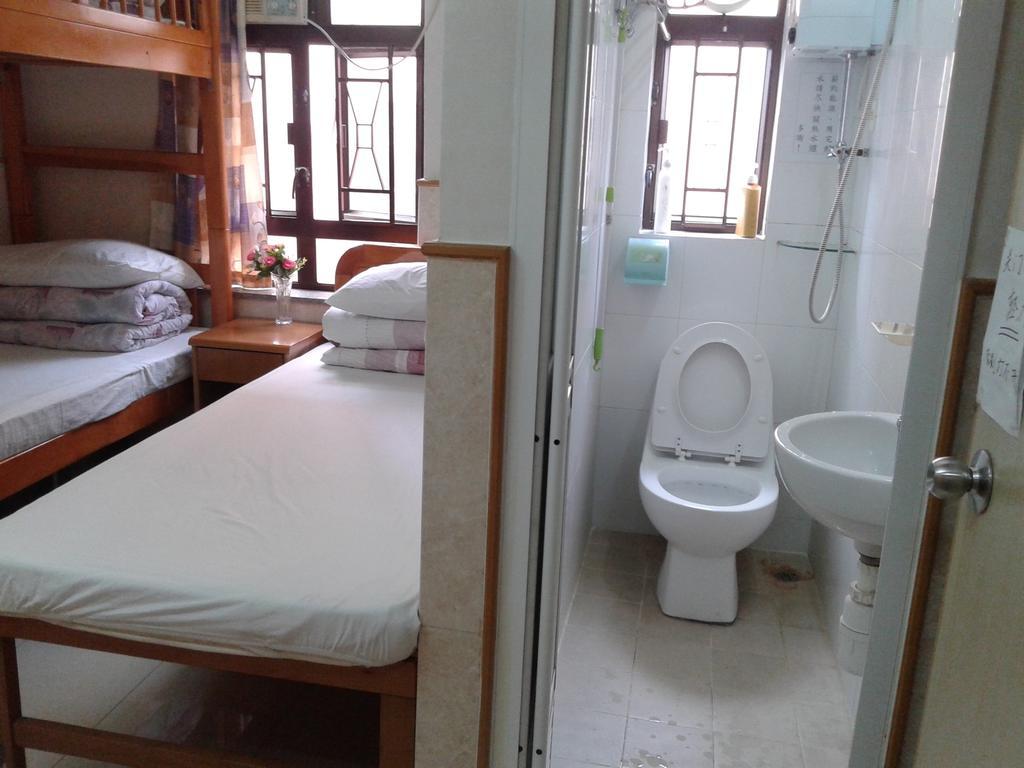 Johnson Hostel Hong Kong Room photo