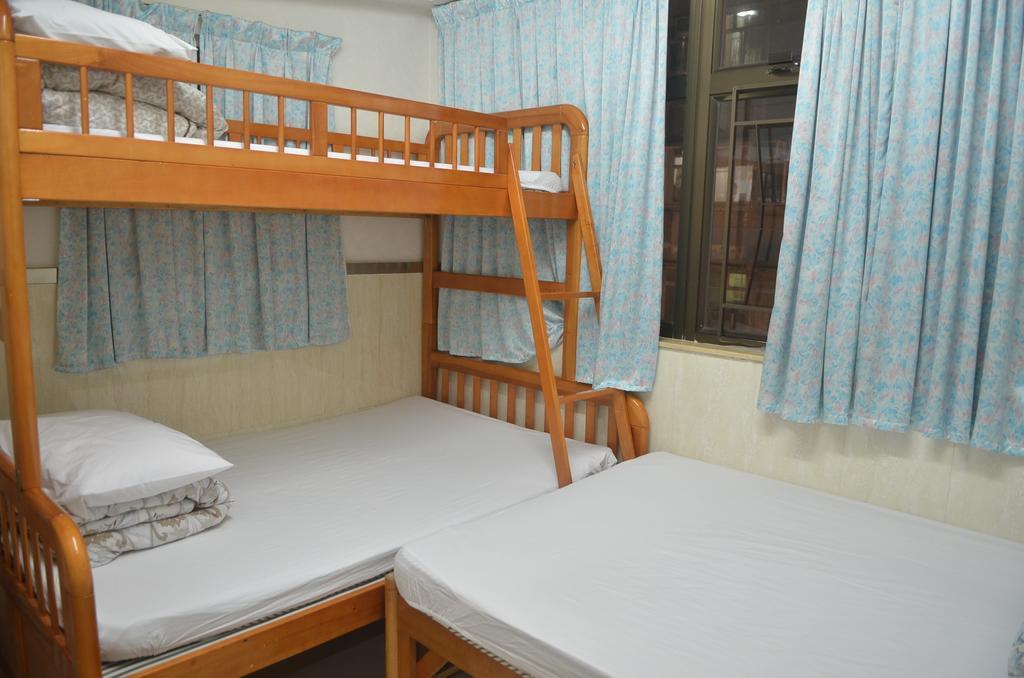 Johnson Hostel Hong Kong Room photo